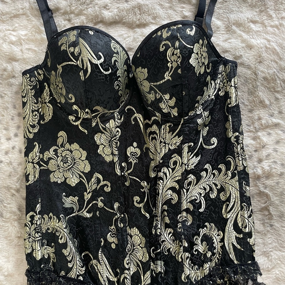 Elegant Black and Gold Bustier Size S/M